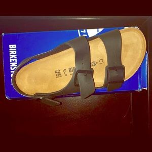 Men’s Leather Sandals with back strap- Never Worn!